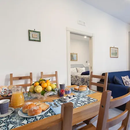 Cafiero Azure Flat Sorrento