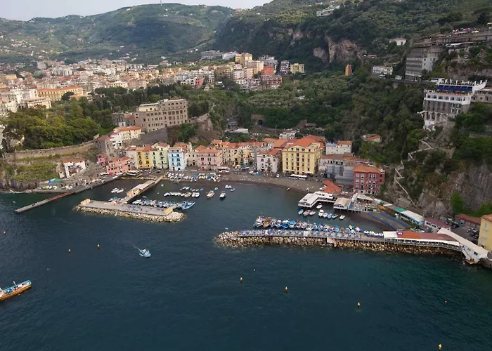 Cafiero Azure Flat Sorrento