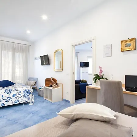 Cafiero Azure Flat Апартаменти *